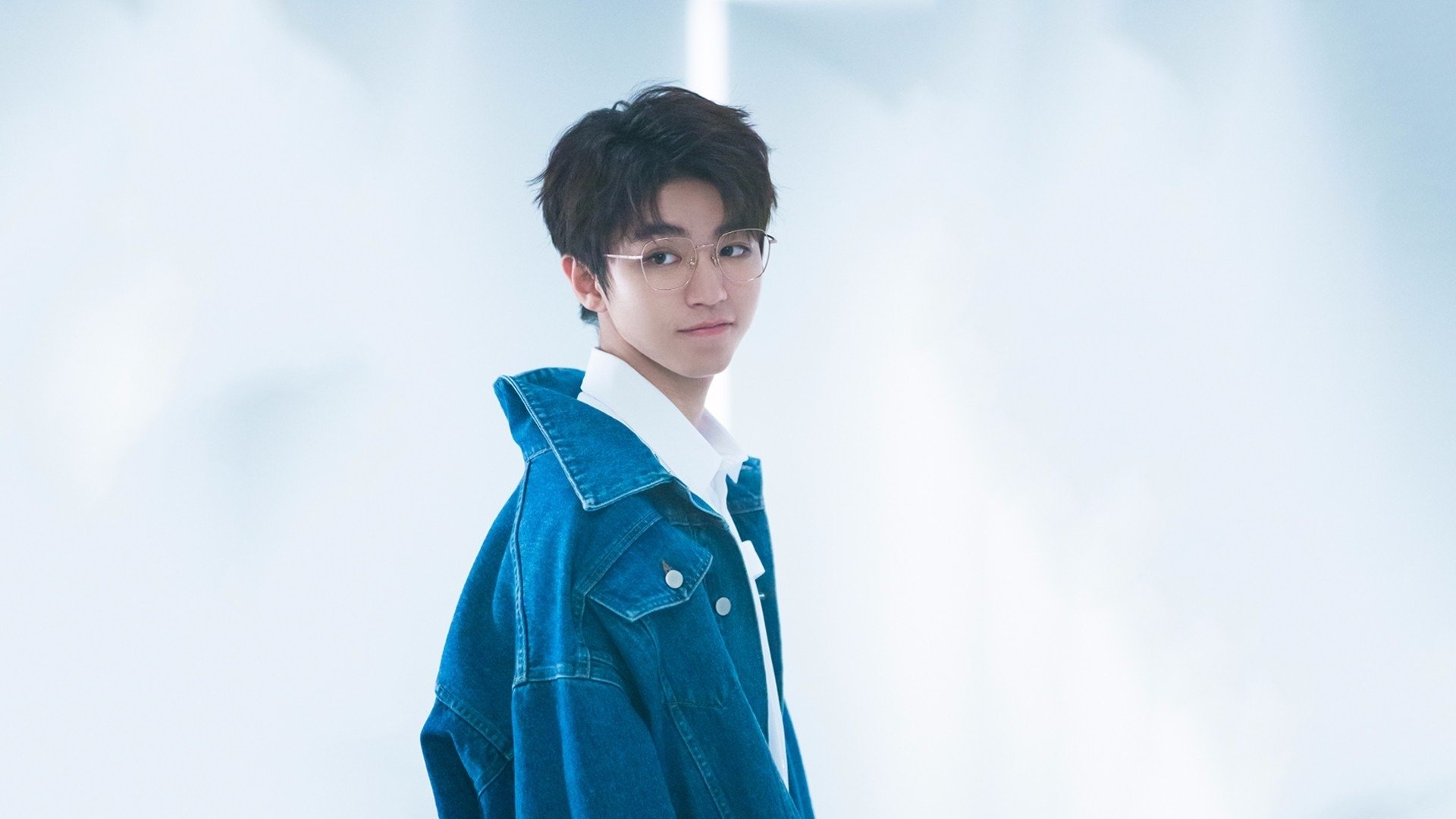 JIUYOU GAMING-跳水赛场朝鲜完成高难度动作，朝鲜跳水冠军受英雄礼遇